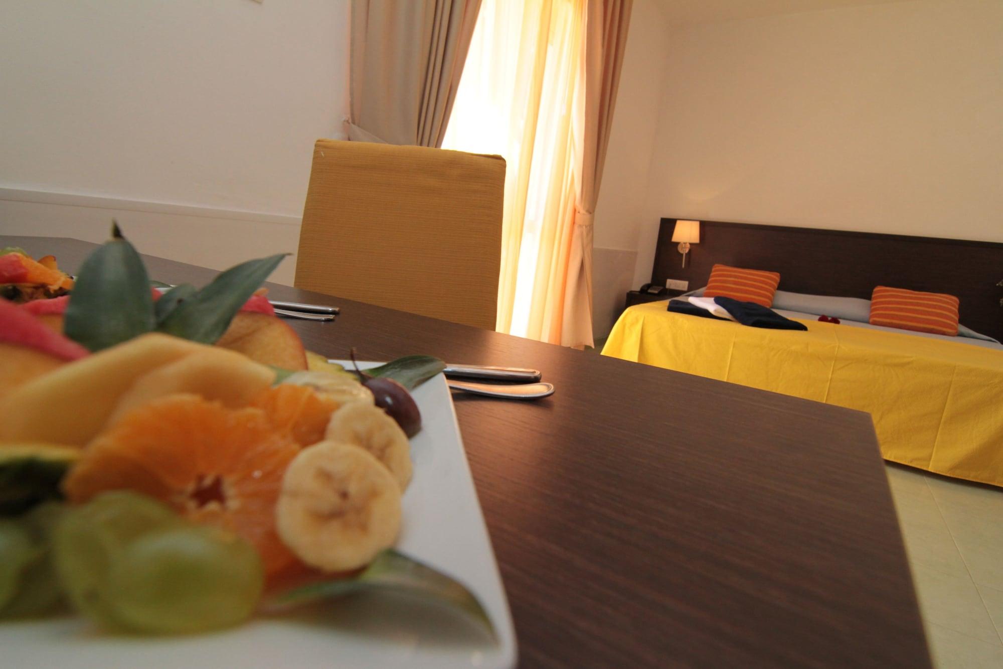 Club Esse Sunbeach 4*