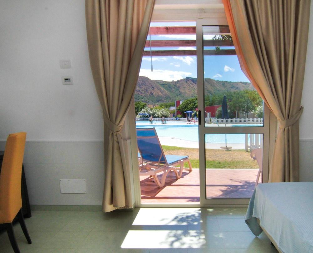 Club Esse Sunbeach Hotel